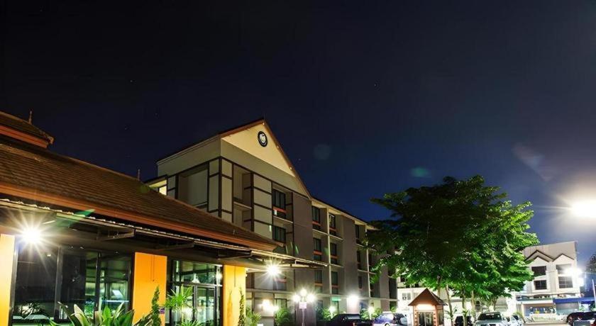 B2 Chiang Rai Boutique & Budget Экстерьер фото